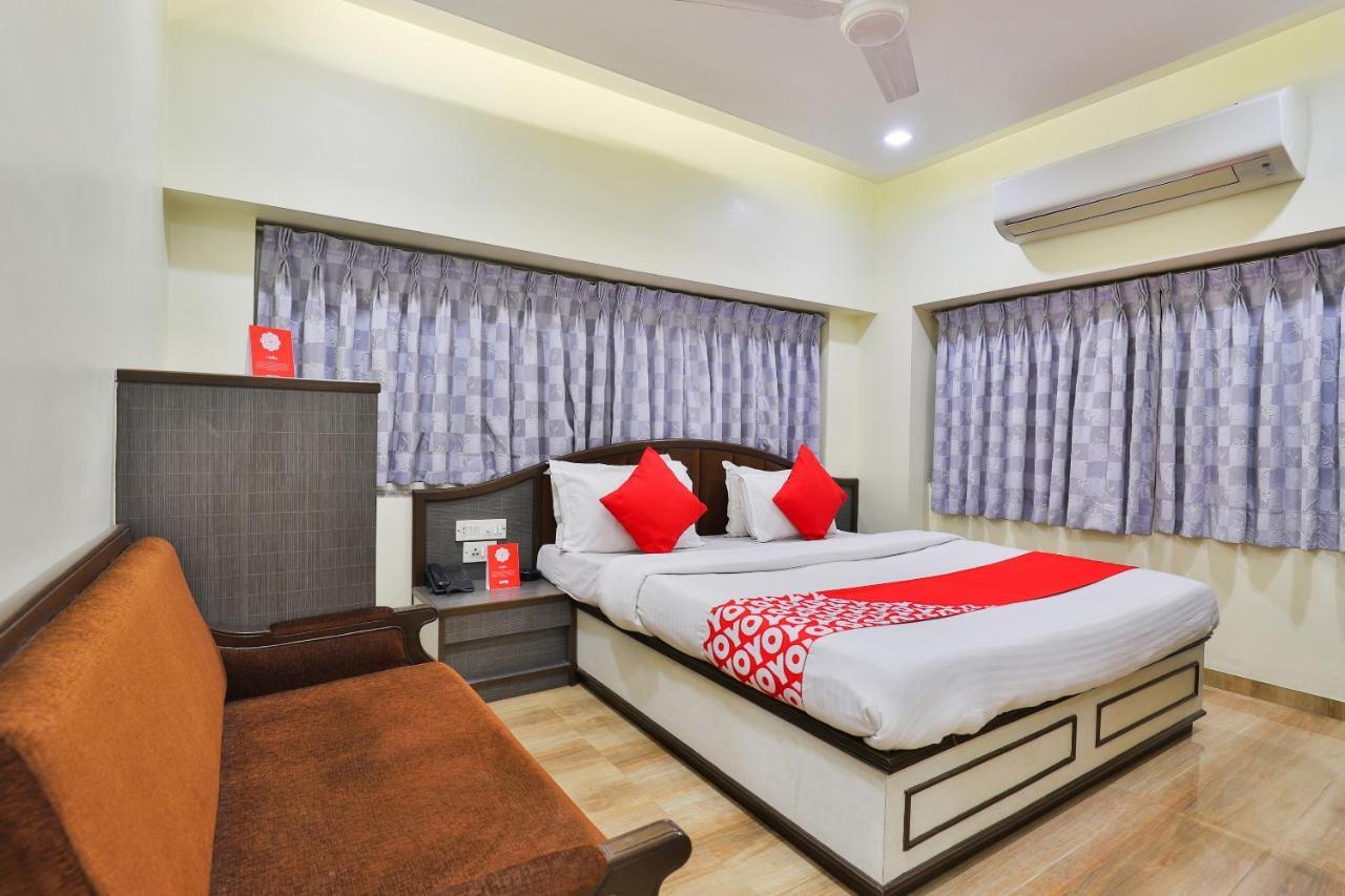 Oyo 17117 Hotel Rainbow Vadodara Exterior foto